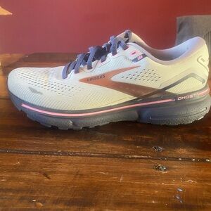 Womens Brooks Ghost 15 Running Sneakers